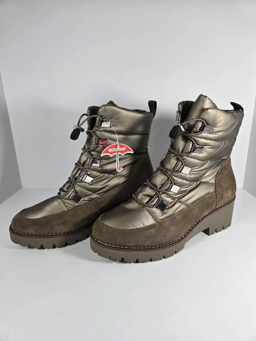 Blondo Daylor Waterproof Puffer Ankle Boots NWT Taupe Nylon